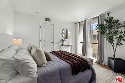 817 5th St #B, Santa Monica, CA 90403 - Photo 15
