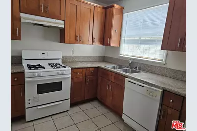 1824 S Wilton Pl, Los Angeles, CA 90019 - Photo 3