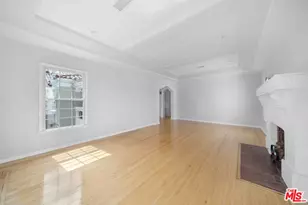 865 S Lucerne Blvd, Los Angeles, CA 90005 - Photo 31