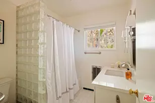 8295 Hollywood Blvd, Los Angeles, CA 90069 - Photo 25