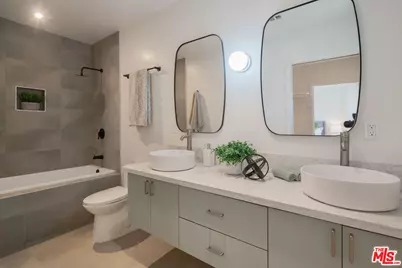 1826 W 78th St, Los Angeles, CA 90047 - Photo 25