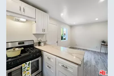 10019 San Gabriel Ave, South Gate, CA 90280 - Photo 1