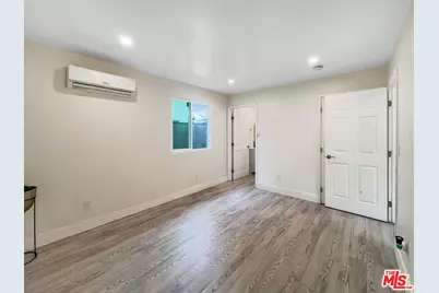 10019 San Gabriel Ave, South Gate, CA 90280 - Photo 9