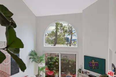 1979 Grace Ave #Unit #8, Los Angeles, CA 90068 - Photo 13