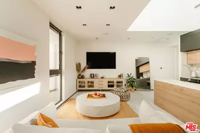 1253 N Sweetzer Ave #6, West Hollywood, CA 90069 - Photo 5