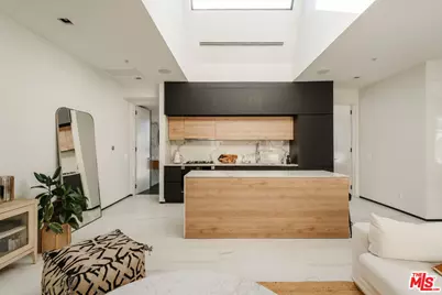 1253 N Sweetzer Ave #6, West Hollywood, CA 90069 - Photo 5