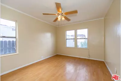 2003 W 66th St, Los Angeles, CA 90047 - Photo 13