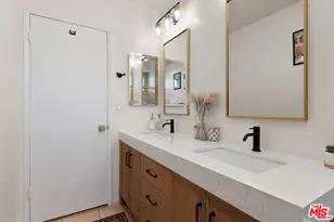 14521 Benefit St, Sherman Oaks, CA 91403 - Photo 11