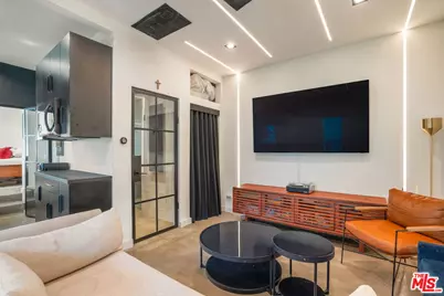 1142 Poinsettia Dr, West Hollywood, CA 90046 - Photo 29