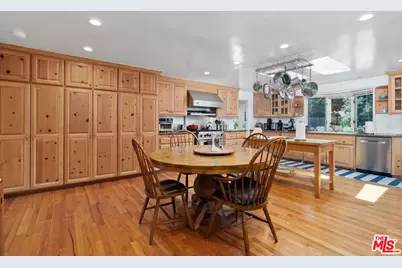 24753 Mulholland Hwy, Calabasas, CA 91302 - Photo 17