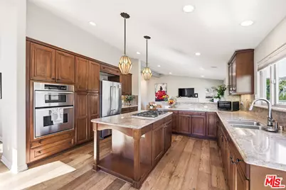 28935 W Beach Ln, Malibu, CA 90265 - Photo 3
