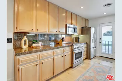 39390 Marietta Cir, Cathedral City, CA 92234 - Photo 9