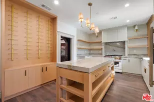 2180 W 31st St, Los Angeles, CA 90018 - Photo 15