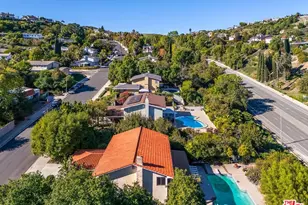 24561 Calvert St, Woodland Hills, CA 91367 - Photo 37