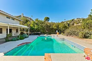 24561 Calvert St, Woodland Hills, CA 91367 - Photo 29