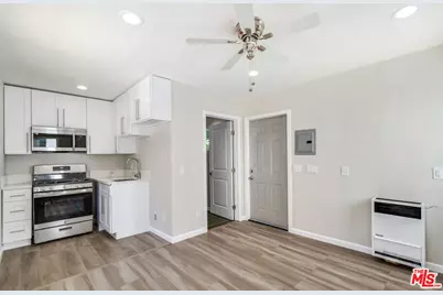 120 W Ellis Ave, Inglewood, CA 90302 - Photo 17