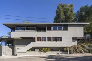 3624 Buena Park Dr, Studio City, CA 91604 - Photo 31