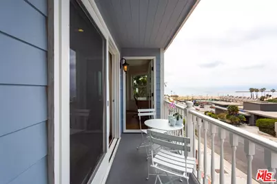 218 Montreal St, Playa del Rey, CA 90293 - Photo 9