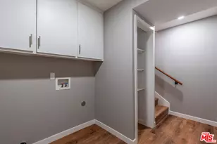 20456 W Strathern St, Winnetka, CA 91306 - Photo 15