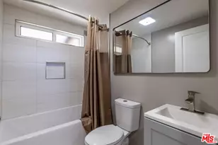 20456 W Strathern St, Winnetka, CA 91306 - Photo 25