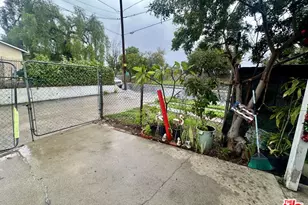 1119 Calzona St, Los Angeles, CA 90023 - Photo 11