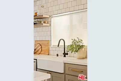 2831 S Corning St, Los Angeles, CA 90034 - Photo 15