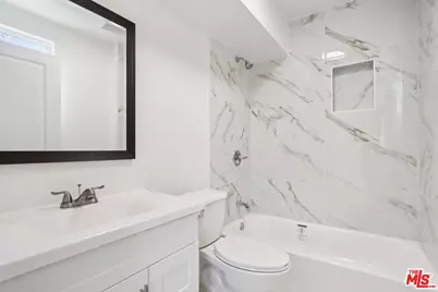 1675 E 111th St, Los Angeles, CA 90059 - Photo 11