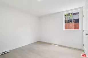 1675 E 111th St, Los Angeles, CA 90059 - Photo 15