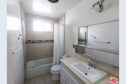 633 N Sweetzer Ave #4, West Hollywood, CA 90048 - Photo 7