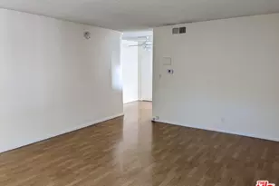 633 N Sweetzer Ave, West Hollywood, CA 90048 - Photo 3