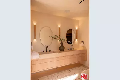 517 N Edinburgh Ave, Los Angeles, CA 90048 - Photo 31