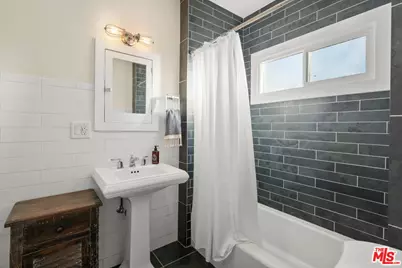 646 N Dillon St, Los Angeles, CA 90026 - Photo 25