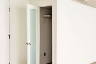 215 W 7th St, Los Angeles, CA 90014 - Photo 15