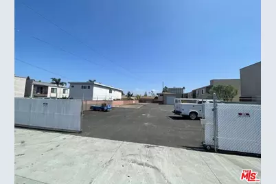 1925 Wallace Ave, Costa Mesa, CA 92627 - Photo 3