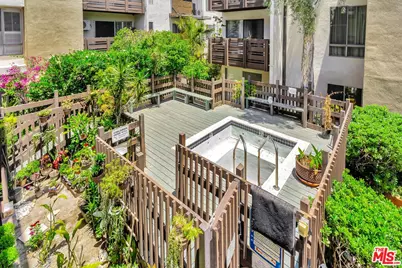 320 S Ardmore Ave #236, Los Angeles, CA 90020 - Photo 29