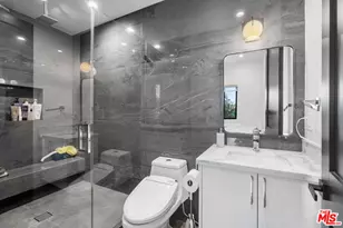3932 Glencoe Ave, Venice, CA 90291 - Photo 3