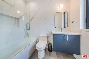 3932 Glencoe Ave, Venice, CA 90291 - Photo 17