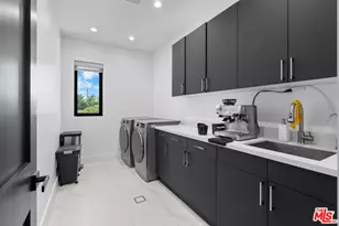 3932 Glencoe Ave, Venice, CA 90291 - Photo 23