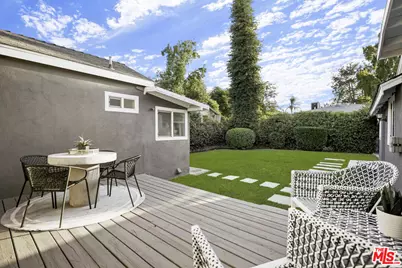 11700 Huston St, Valley Village, CA 91607 - Photo 49