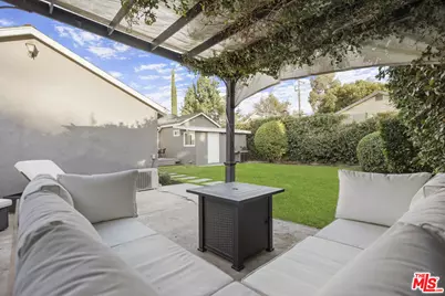 11700 Huston St, Valley Village, CA 91607 - Photo 53