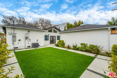 4223 Edgehill Dr, Los Angeles, CA 90008 - Photo 35