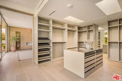 634 Moreno Ave, Los Angeles, CA 90049 - Photo 19