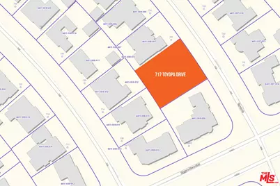 717 Toyopa Dr, Pacific Palisades, CA 90272 - Photo 11