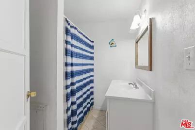 1700 Airport Dr, Bakersfield, CA 93308 - Photo 21