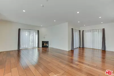 918 S Wooster St #1, Los Angeles, CA 90035 - Photo 9