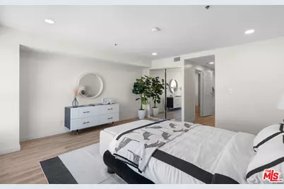 727 S Ardmore Ave #802, Los Angeles, CA 90005 - Photo 17