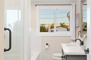 2525 W 81st St, Inglewood, CA 90305 - Photo 21