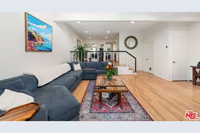 17084 Palisades Cir, Pacific Palisades, CA 90272 - Photo 5