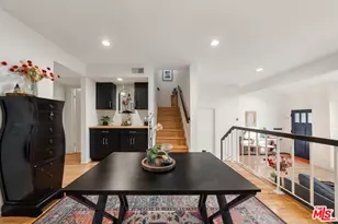 17084 Palisades Cir, Pacific Palisades, CA 90272 - Photo 7