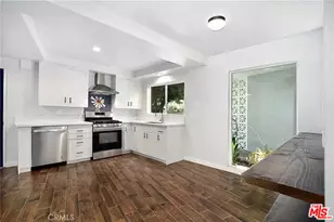 19481 Rosita St, Tarzana, CA 91356 - Photo 9